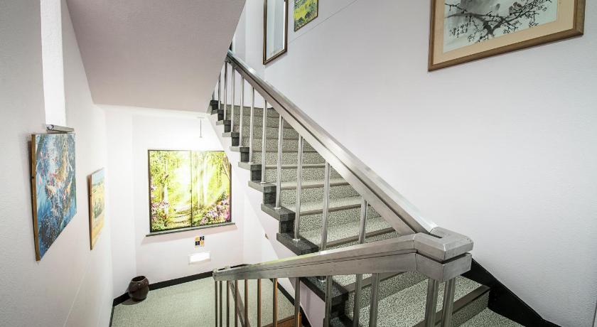 Jeju Twins Hotel Jeju 2-Star Hotel amenity