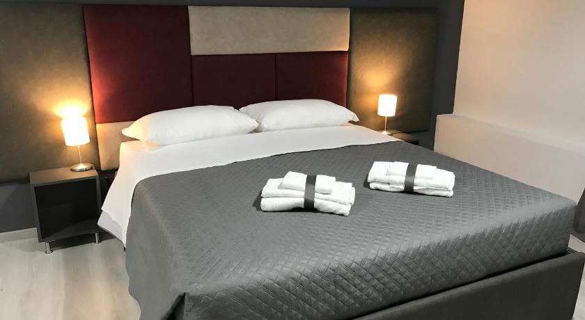 Image of Superior Room 6