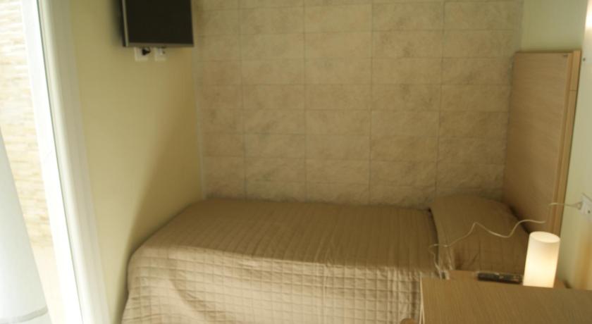 アウグスタ Guest House Golfo Xifonio 3つ星 ホテル レストラン