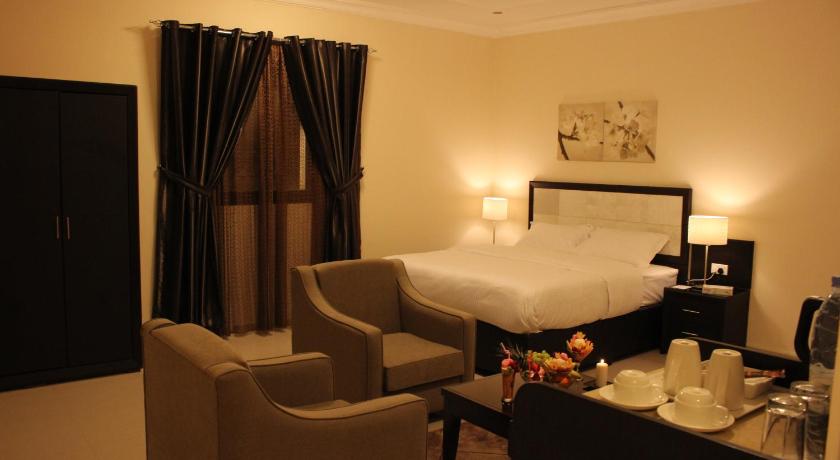 Low Light Suites photo