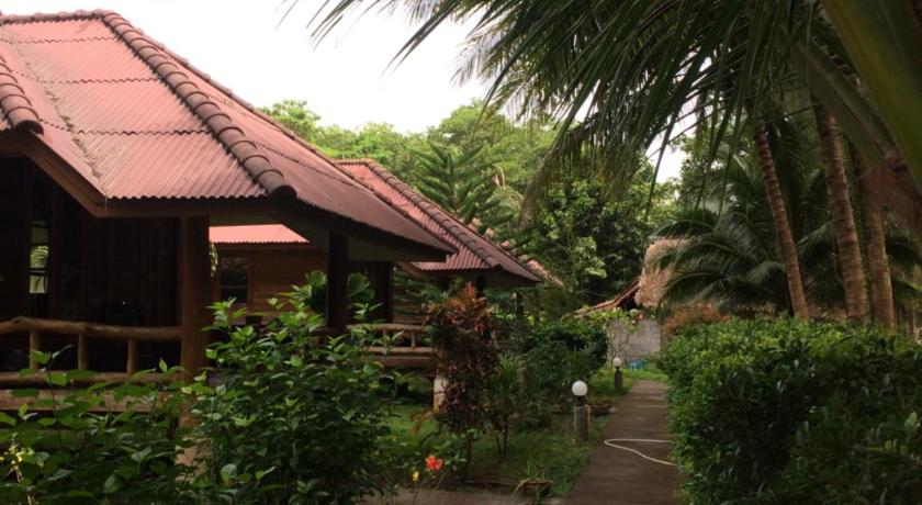 Namtok Bungalows photo