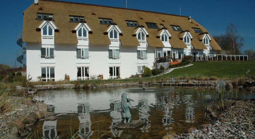 Alago Hotel am See — Hotel in Cambs
