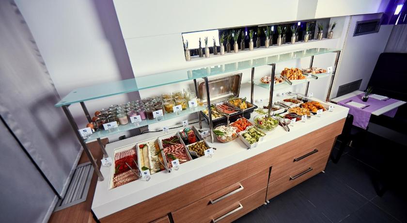 ベオグラード Hotel Srbija Garden-FREE PARKING-upon availability 4つ星 ホテル スイート