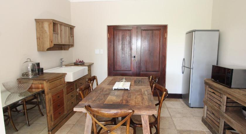 Alphen Drive Apartments — Hotel in Cape Town