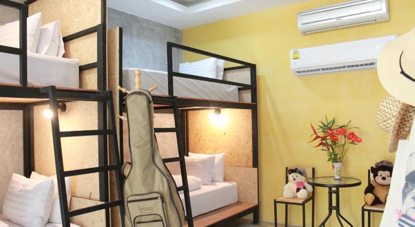 Image of Single Bed in Dormitory Room 4