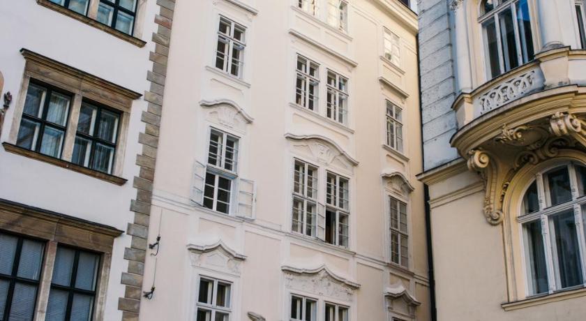 Living Vienna City Center — Hotel in Vienna