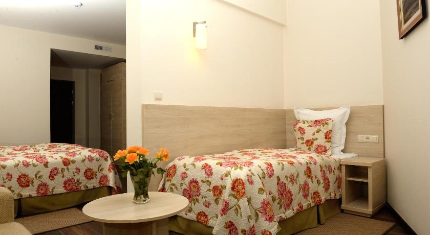 Image of Triple Room 3