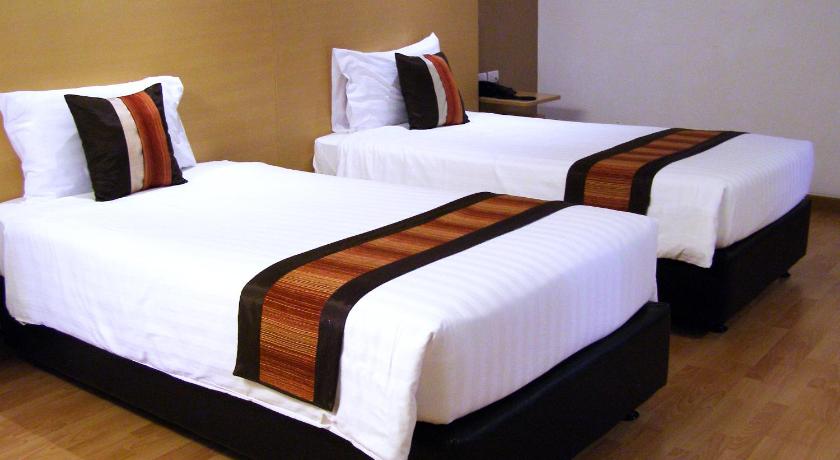 Image of Superior Twin Bed (Non-Smoking) 5