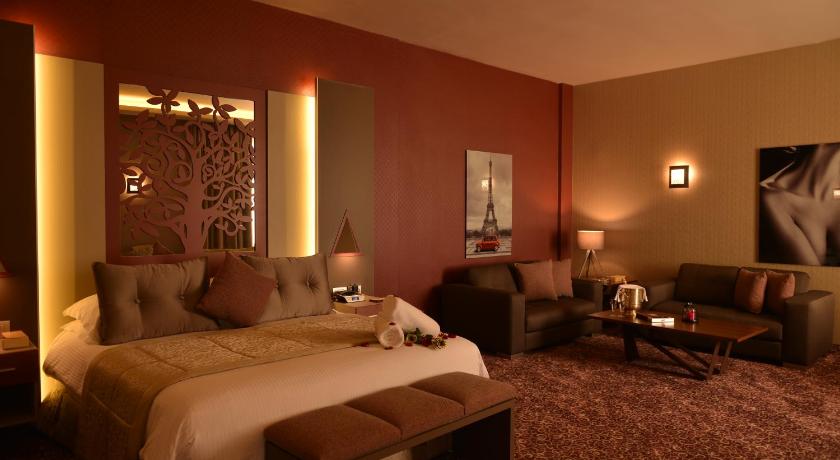 Image of DIPLOMATIC SUITE CLUB FLOOR 0