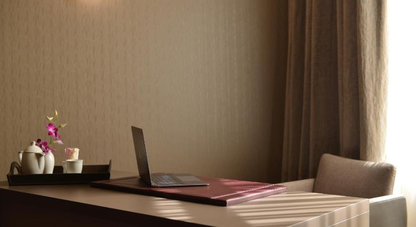 Image of DIPLOMATIC SUITE CLUB FLOOR 5
