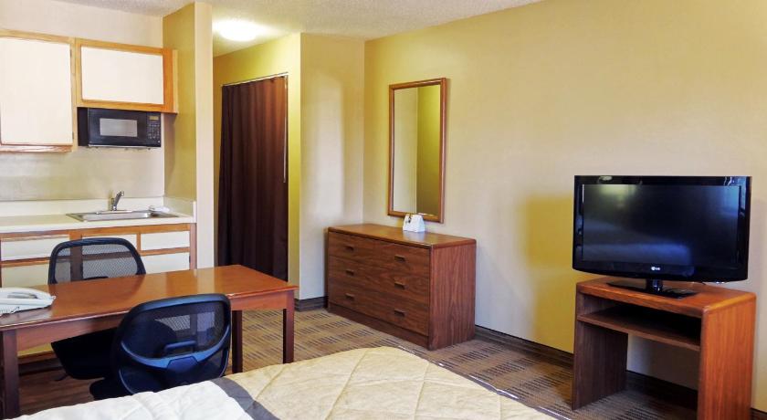 Extended Stay America Suites - Raleigh - Cary - Harrison Ave.