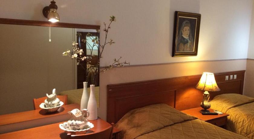 Image of Double Room with City View 1