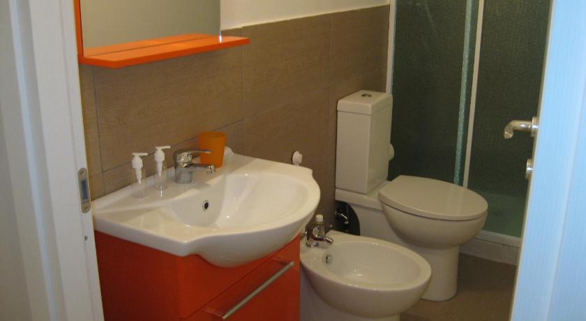 Image of Double Room with Private Bathroom 13