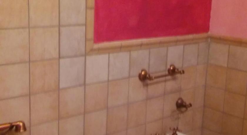 B&B PinkHouse photo