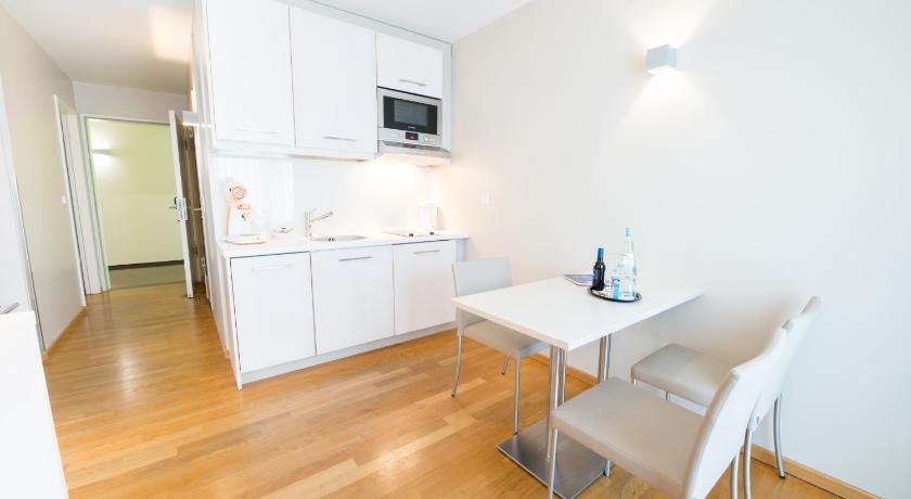Image of Junior Suite with Balcony 5