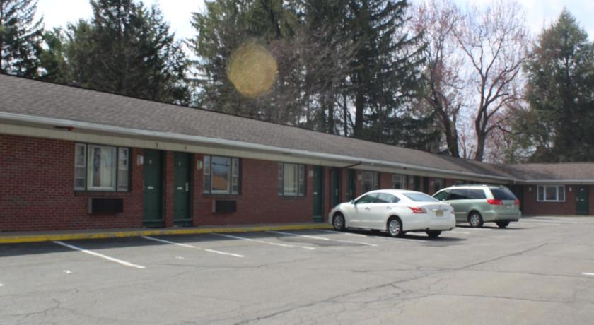 Elm Motel photo