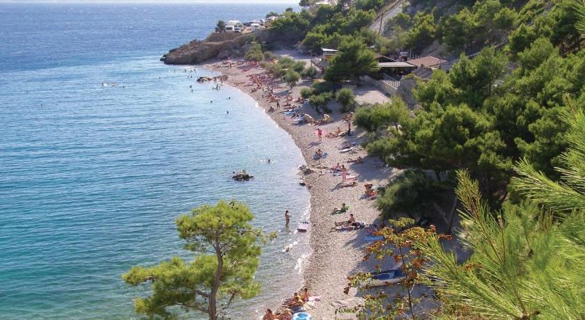 Apartments Coko — Hotel in Omis