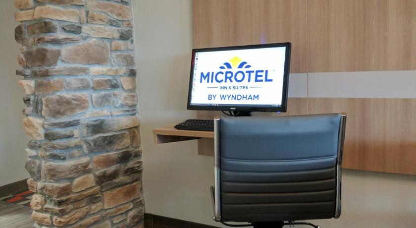 Microtel Inn & Suites by Wyndham Clarion