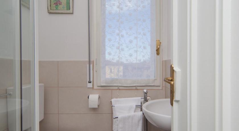 B&B Al Parco Giardini Margherita photo