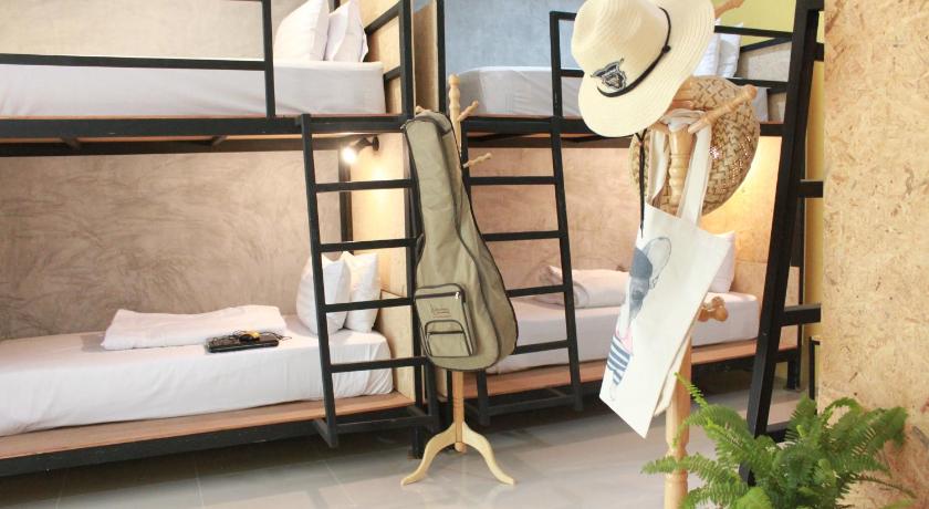 Image of Single Bed in Dormitory Room 8