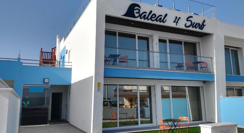 Baleal 4 Surf — Hotel in Baleal