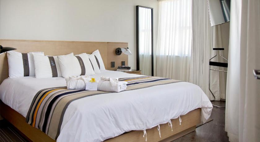 Casa Grande Suites photo