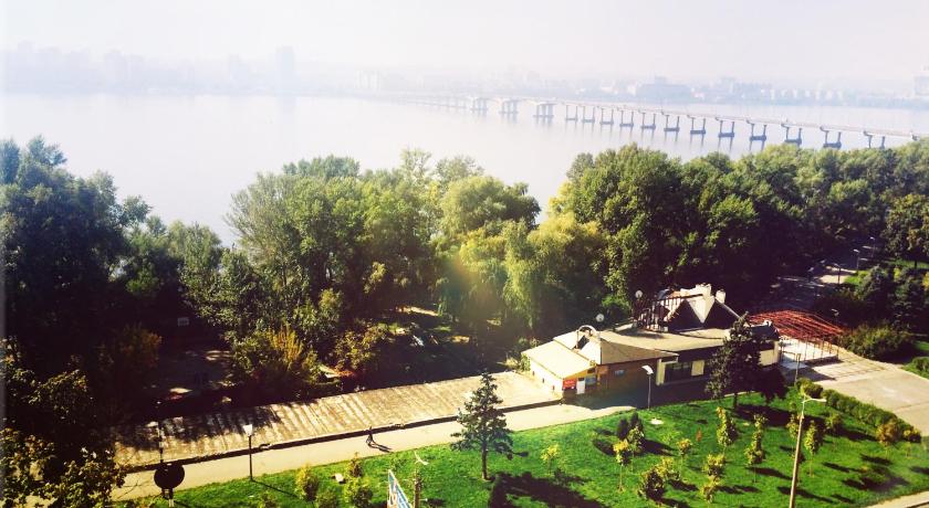 Dnipro evening, view # Вечірніи Дніпро у центрі, фантастичнии вид