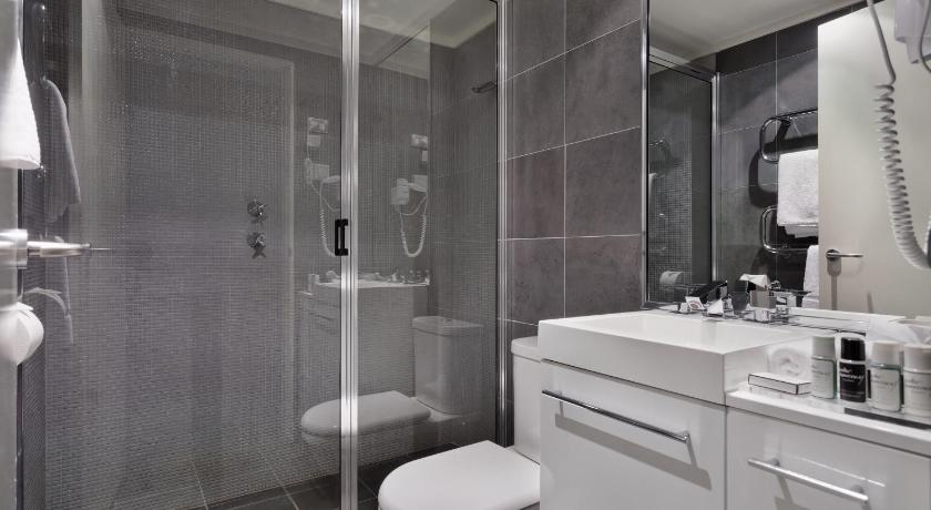 Image of King Superior Room 9