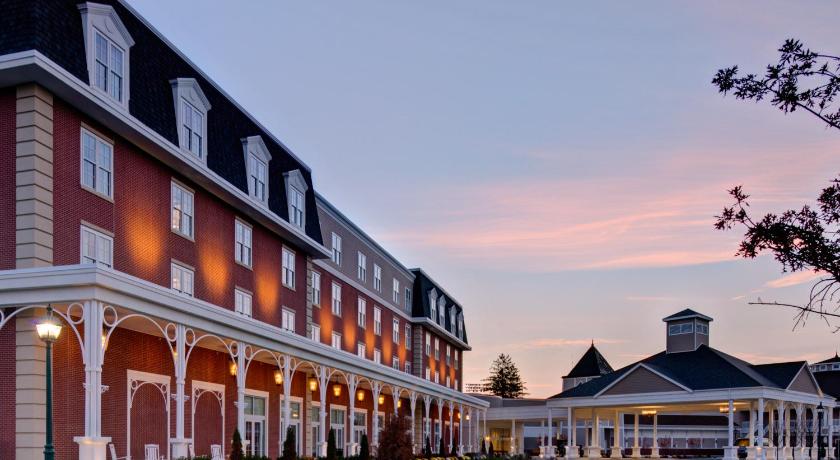 Saratoga Casino Hotel