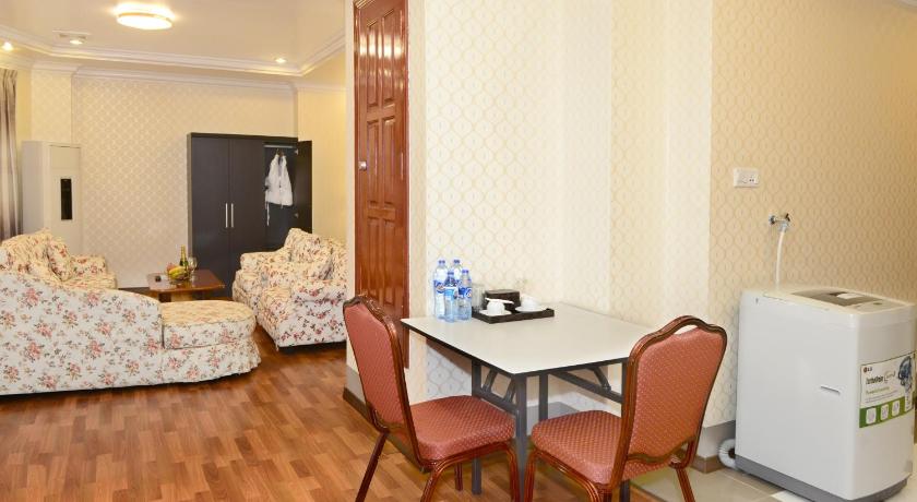 Image of Grand United Suite 14
