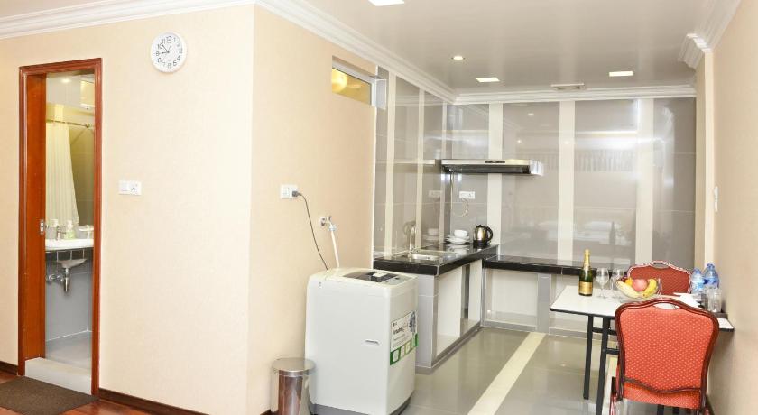 Image of Executive Suite Double Bed with Pagoda or City or River 17