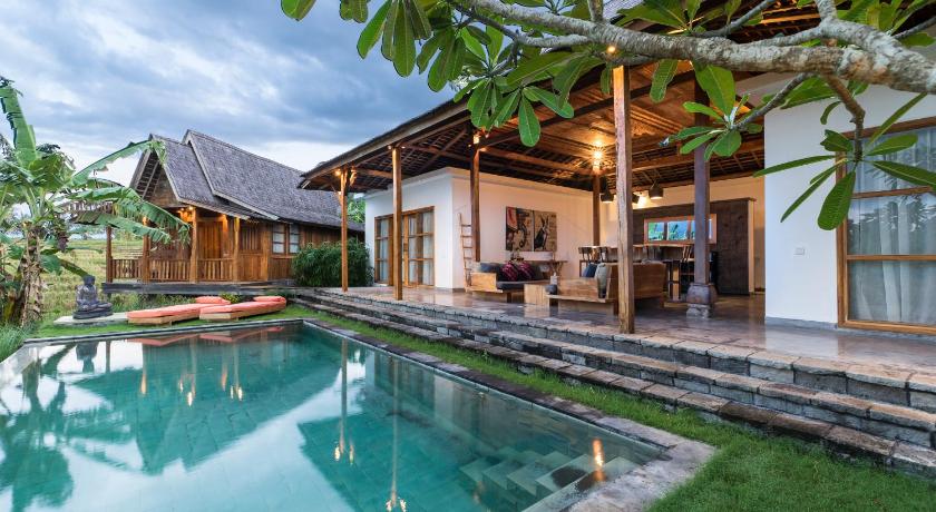Image of Three-Bedroom Villa with Private Pool 3