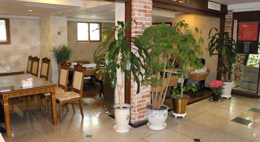 首尔 Insadong Crown Hotel 3星级 酒店 餐厅