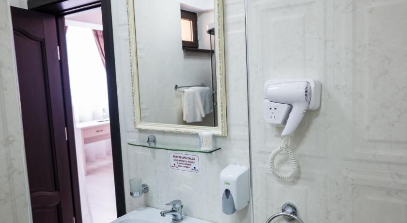 Hotel-Restaurant Ayan Piatra Neamt photo