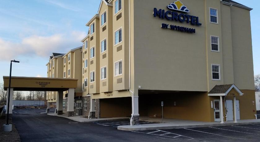 Microtel Inn & Suites by Wyndham Niagara Falls