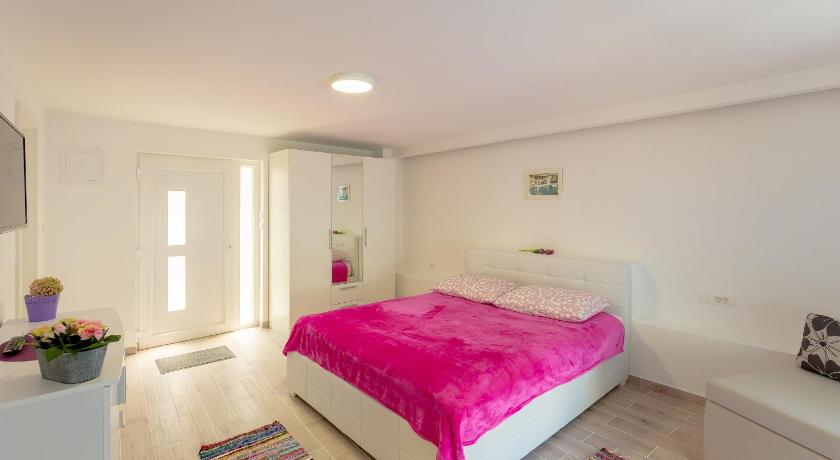 Apartment Hope photo