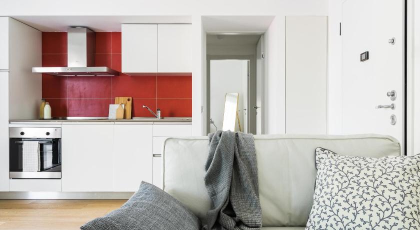 Stylish 1-bedroom flat — Hotel in Milan