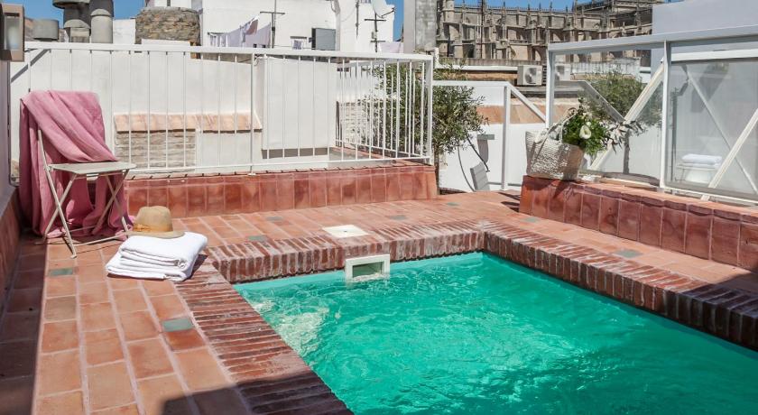 Tomas Ibarra Pool & Luxury photo