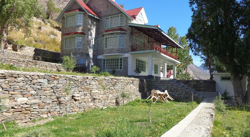 Gemoor Khar- Manor House — Hotel in Jispa
