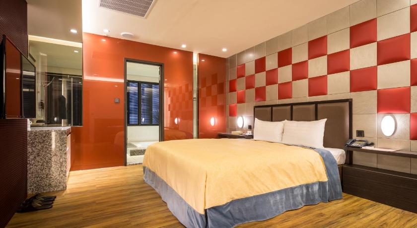 Image of Deluxe Double Room with Garage 0