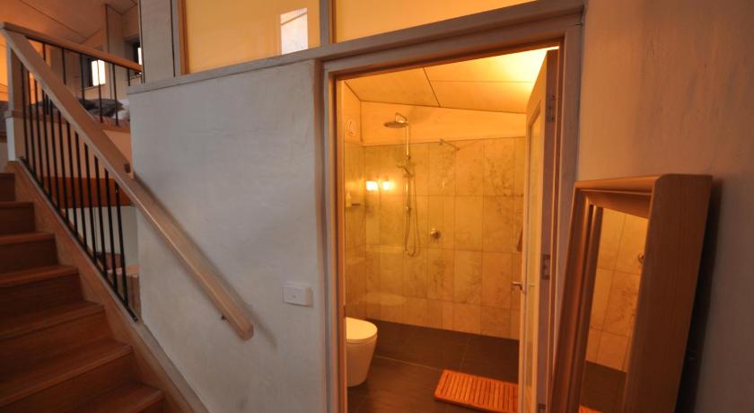Pipeline Chalet kunanyi Mt Wellington photo