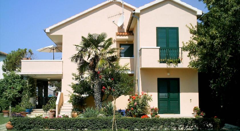 Book Apartment Celina Beach In Nin Croatia 2018 Promos - 