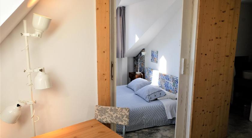 รูปของOne-Bedroom Apartment with Private Terrace and River View 14