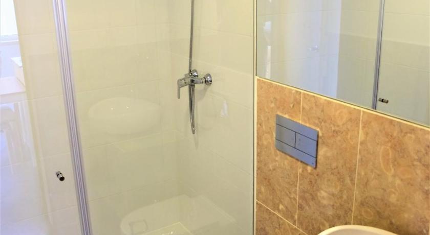 รูปของสุพีเรียร์อพาร์ตเมนต์แบบหนึ่งห้องนอน (Superior One-Bedroom Apartment) 15