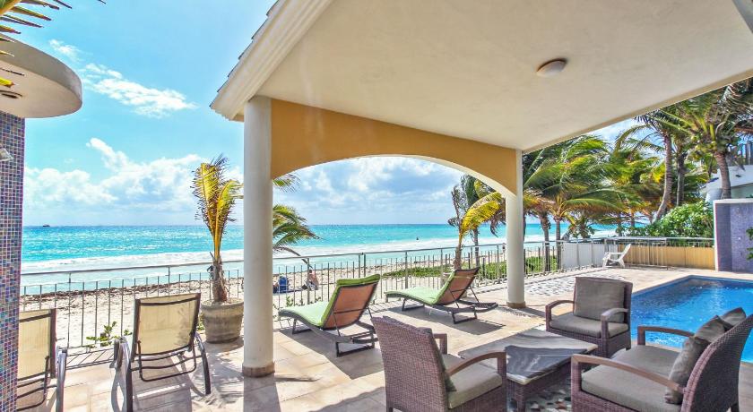 Best Price on Beachfront 4 Bedroom Playacar Villa - Rebeka