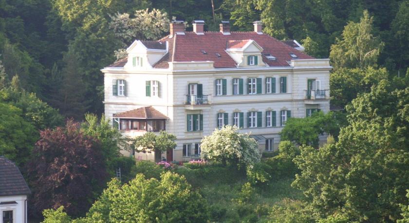 Waldpension Muck — Hotel in Gars am Kamp
