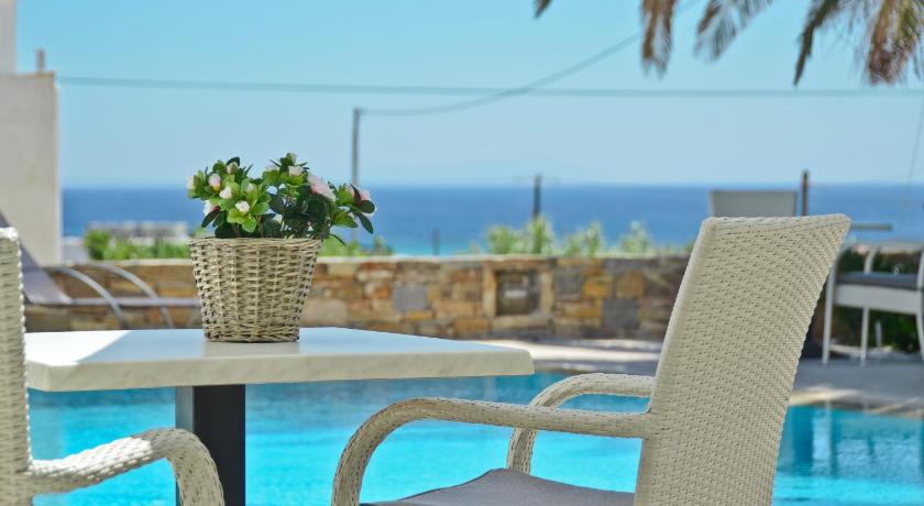 Dilino Hotel Studios photo