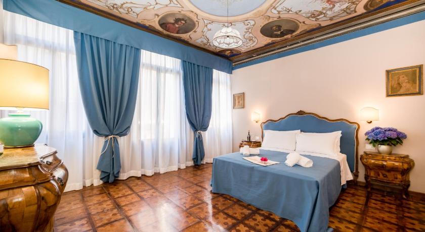 Ca' Lavezzera — Hotel in Venice