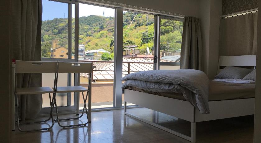 รูปของอพาร์ตเมนต์ มีระเบียง (Apartment with Balcony) 0
