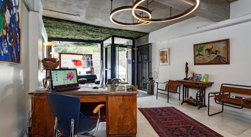 Numi Hotel - image 2